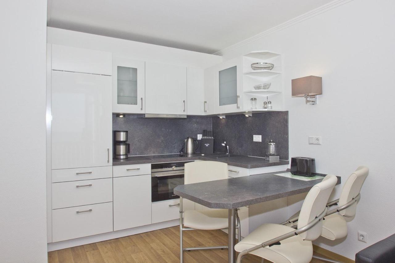 Mit Meerblick Und Balkon, Gratis Nutzung Vom Ahoi Erlebnisbad Und Sauna In Sellin - Meeresblick Fewo 14 Goehren  Eksteriør bilde